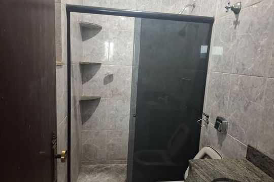Banheiro de apartamento para alugar com 3 quartos, 175m² em Califórnia, Belo Horizonte