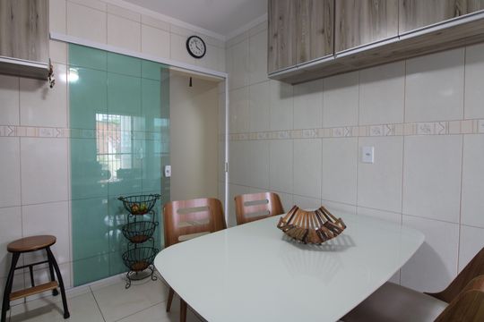 Cozinha de casa à venda com 2 quartos, 110m² em Jardim Artur Alvim, São Paulo