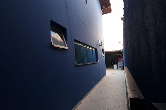 Área externa de casa à venda com 3 quartos, 184m² em Jardim Jamaica, Santo André
