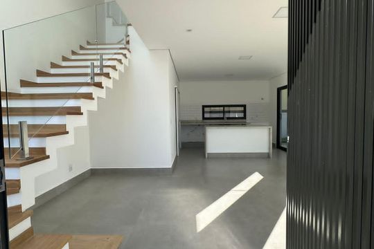 Casa de Condomínio à venda com 4 quartos, 144m² em Alphaville, Santana de Parnaíba