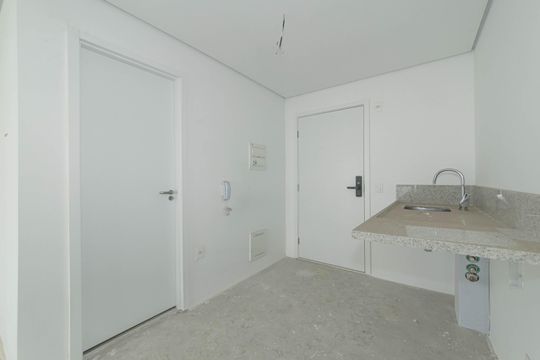 Cozinha de kitnet/studio para alugar com 1 quarto, 24m² em Brooklin, São Paulo
