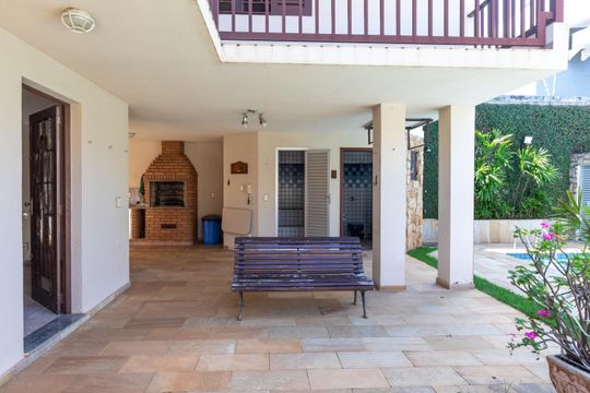 Área comum de casa para alugar com 4 quartos, 488m² em Nova Campinas, Campinas