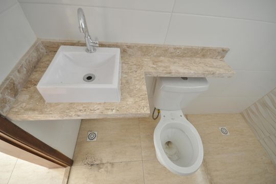 Banheiro de apartamento à venda com 2 quartos, 46m² em Vila Constança, São Paulo