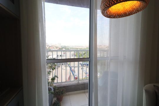 Sala de apartamento à venda com 2 quartos, 46m² em Quitaúna, Osasco