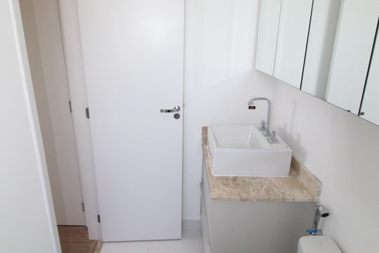 Banheiro da Suíte de apartamento para alugar com 1 quarto, 60m² em Jardim Esplanada, São José dos Campos