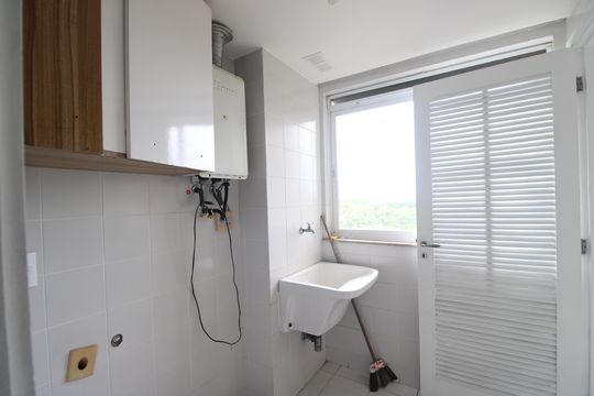 Área de serviço de apartamento à venda com 4 quartos, 134m² em Barra Olímpica, Rio de Janeiro