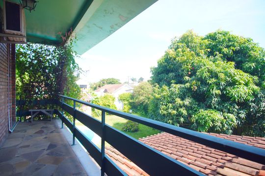 varanda da suite de casa à venda com 6 quartos, 400m² em Padre Reus, São Leopoldo
