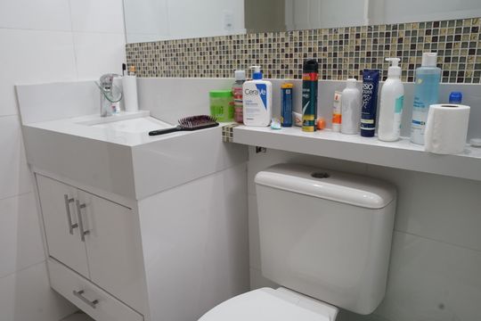 Banheiro 1 de apartamento à venda com 3 quartos, 96m² em Vila Antonieta, Guarulhos