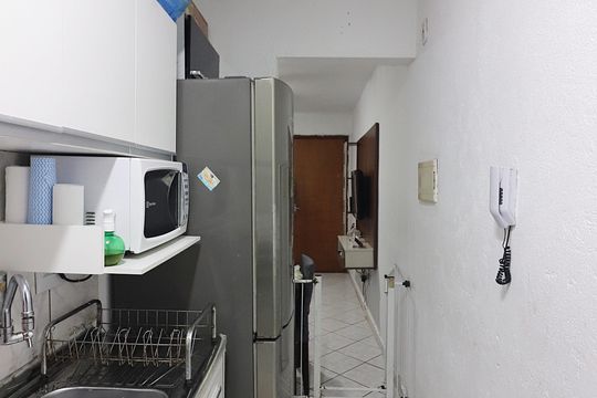 Cozinha e Área de Serviço de apartamento à venda com 2 quartos, 49m² em Vila Alves Dias, São Bernardo do Campo