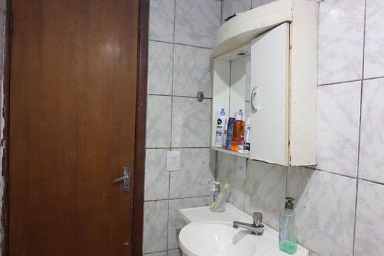 Banheiro Social de apartamento à venda com 2 quartos, 49m² em Vila Alves Dias, São Bernardo do Campo