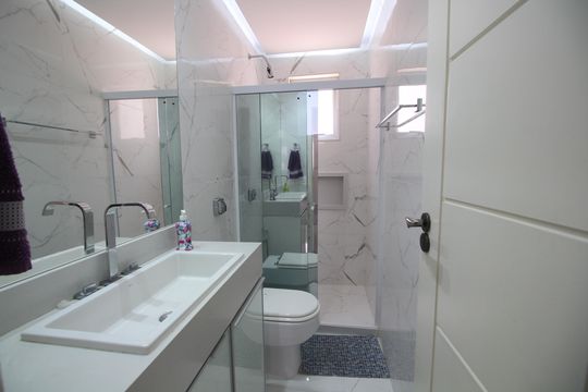 Banheiro Social de casa de condomínio para alugar com 4 quartos, 329m² em Jacarepaguá, Rio de Janeiro