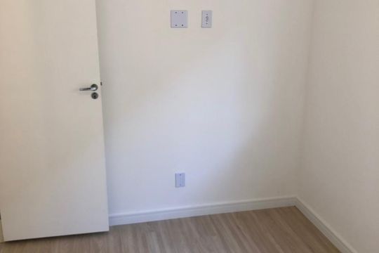 Quarto de apartamento à venda com 2 quartos, 45m² em Quitaúna, Osasco