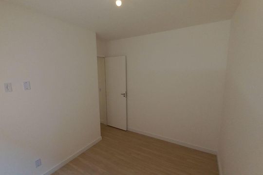 Quarto de apartamento à venda com 2 quartos, 45m² em Quitaúna, Osasco