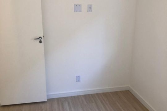Quarto de apartamento à venda com 2 quartos, 45m² em Quitaúna, Osasco