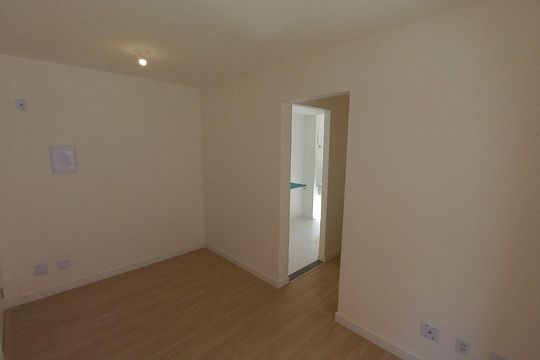 Quarto de apartamento à venda com 2 quartos, 45m² em Quitaúna, Osasco