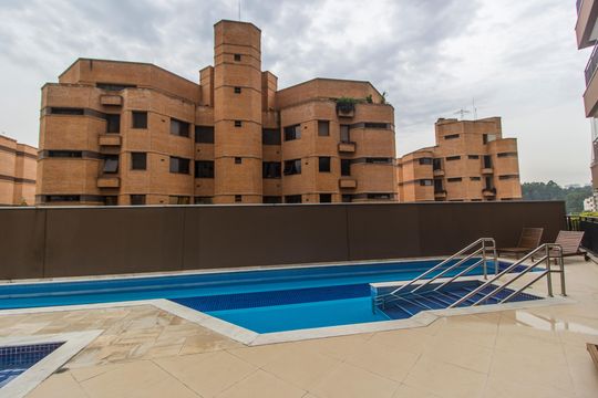Piscina de apartamento à venda com 1 quarto, 42m² em Empresarial 18 do Forte, Barueri