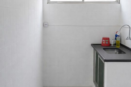 Cozinha de kitnet/studio para alugar com 1 quarto, 35m² em Chacrinha, Nova Iguaçu