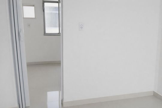 Quarto de kitnet/studio para alugar com 1 quarto, 35m² em Chacrinha, Nova Iguaçu