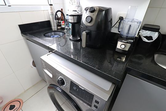 Área de serviço de apartamento à venda com 2 quartos, 48m² em Santa Fe, Porto Alegre