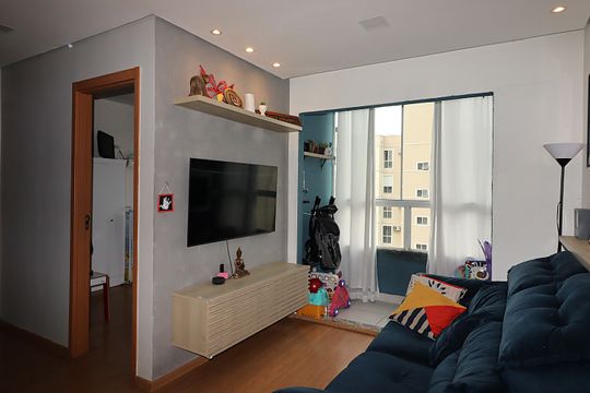 Sala de apartamento à venda com 2 quartos, 48m² em Santa Fe, Porto Alegre