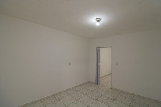 Quarto de casa para alugar com 1 quarto, 49m² em Vila Ema, São Paulo