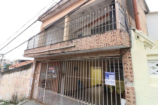 Fachada de casa para alugar com 1 quarto, 49m² em Vila Ema, São Paulo