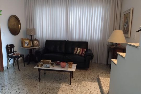 Casa à venda com 2 quartos, 144m² em Cachoeirinha, Belo Horizonte