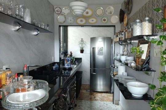 Casa à venda com 2 quartos, 144m² em Cachoeirinha, Belo Horizonte