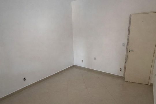 Quarto de casa para alugar com 2 quartos, 80m² em Taquara, Rio de Janeiro