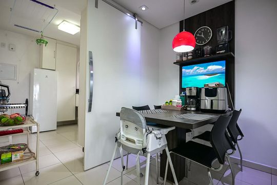 Cozinha de apartamento à venda com 3 quartos, 132m² em Vila Andrade, São Paulo