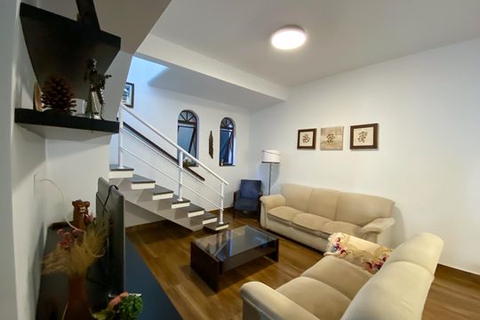 Sala de casa à venda com 4 quartos, 220m² em Jardim Guadalupe, Osasco