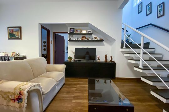 Sala de casa à venda com 4 quartos, 220m² em Jardim Guadalupe, Osasco