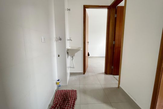 Cozinha e Área de Serviço de apartamento à venda com 2 quartos, 39m² em Vila Isolina Mazzei, São Paulo