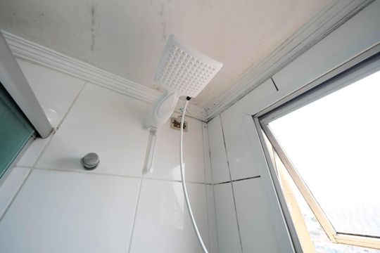 Banheiro de apartamento à venda com 2 quartos, 53m² em Vila Ré, São Paulo
