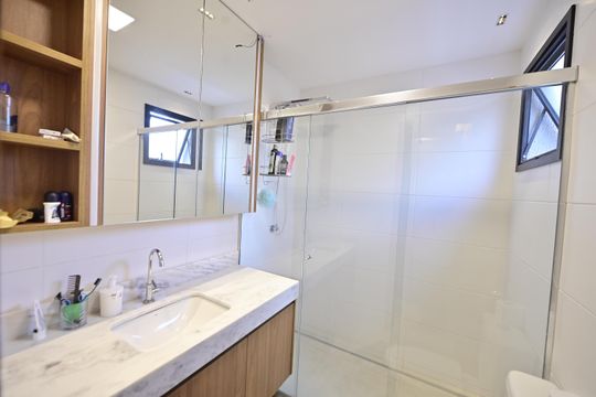 Apartamento para alugar com 2 quartos, 146m² em Setor Bueno, Goiânia