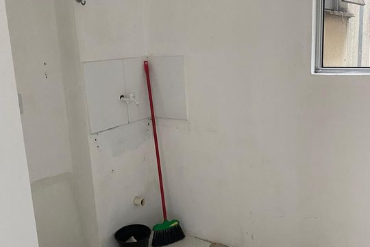 Área de serviço de apartamento à venda com 2 quartos, 42m² em Duque de Caxias, São Leopoldo