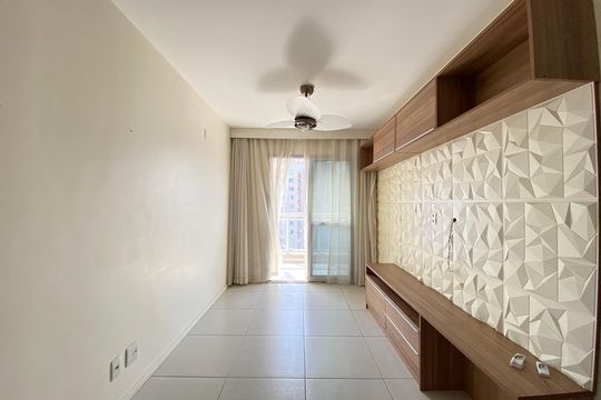 Apartamento à venda com 2 quartos, 56m² em Todos Os Santos, Rio de Janeiro