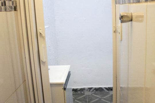 Banheiro da Suíte  de casa para alugar com 2 quartos, 54m² em Parque Santo Antonio, Guarulhos
