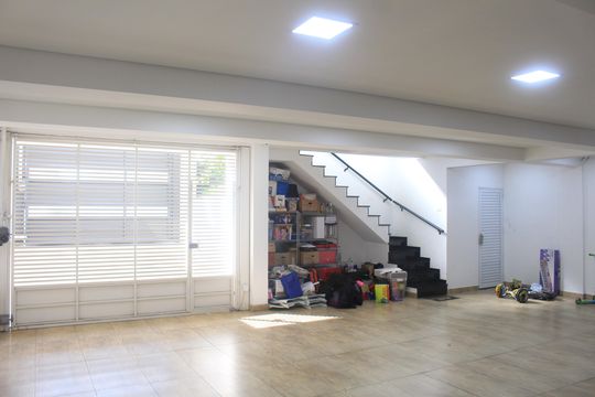 Garagem de casa à venda com 3 quartos, 389m² em Nova Gerti, São Caetano do Sul