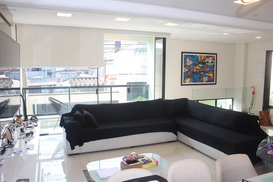 Sala de casa à venda com 3 quartos, 389m² em Nova Gerti, São Caetano do Sul