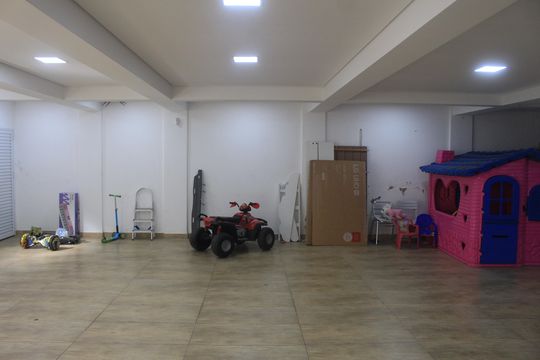 Garagem de casa à venda com 3 quartos, 389m² em Nova Gerti, São Caetano do Sul