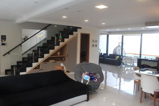 Sala de casa à venda com 3 quartos, 389m² em Nova Gerti, São Caetano do Sul