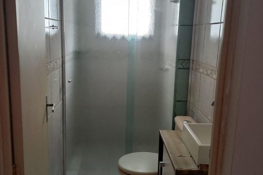 Banheiro de apartamento para alugar com 2 quartos, 65m² em Veloso, Osasco