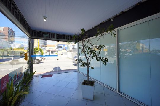 Entrada de apartamento para alugar com 1 quarto, 40m² em Barreiros, São José