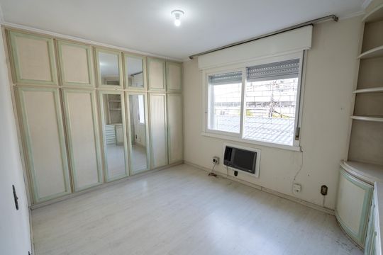 Apartamento à venda com 3 quartos, 83m² em Independência, Porto Alegre