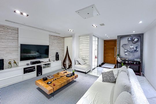 Sala de casa à venda com 2 quartos, 172m² em Jardim Analia Franco, São Paulo