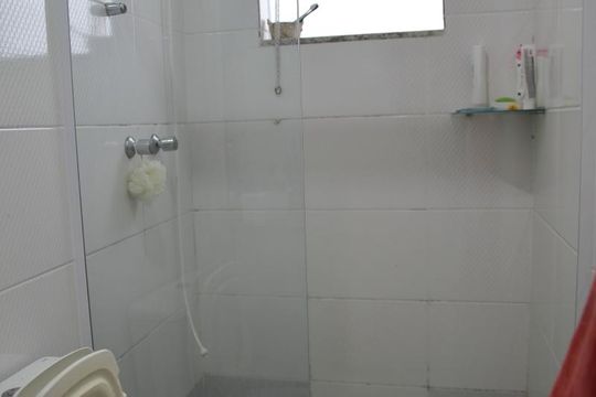 Banheiro da Suíte 2  de casa para alugar com 4 quartos, 236m² em Nova Petrópolis, São Bernardo do Campo