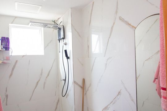 Banheiro Social de apartamento à venda com 2 quartos, 48m² em Parque Maracana, Contagem