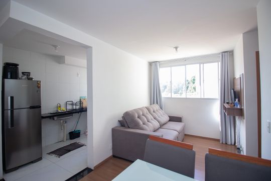 Sala de apartamento à venda com 2 quartos, 48m² em Parque Maracana, Contagem