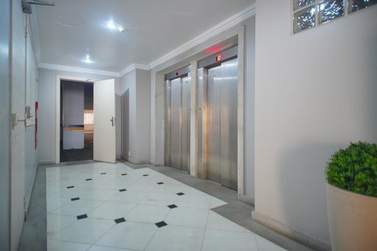 Elevador Panorâmico de apartamento à venda com 2 quartos, 100m² em Independência, Porto Alegre